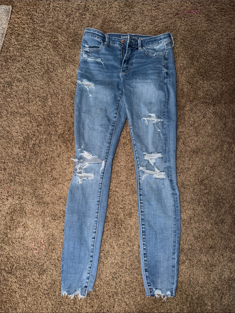 USED- ONCE American Eagle Outfitters Light Blue Distressed Skinny Jeans sz 4